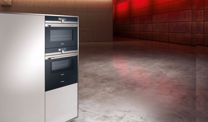 The new IQ700 Siemens Ovens integrate with the furniture to offer a seamless look