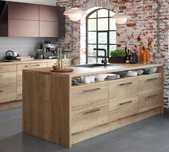 Lastra Natural Oak and Russet Kitchens